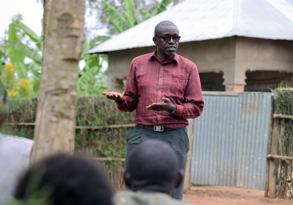 William Musoni regularly encourages members of his community to adopt improved WASH practices including handwashing. Photo credit: Theophile Harushyamagara, Water For People in Rwanda/Isoko y’Ubuzima